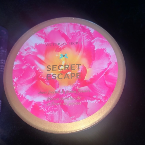 Victoria’s Secret Body Wash and Body Butter - Picture 3 of 4